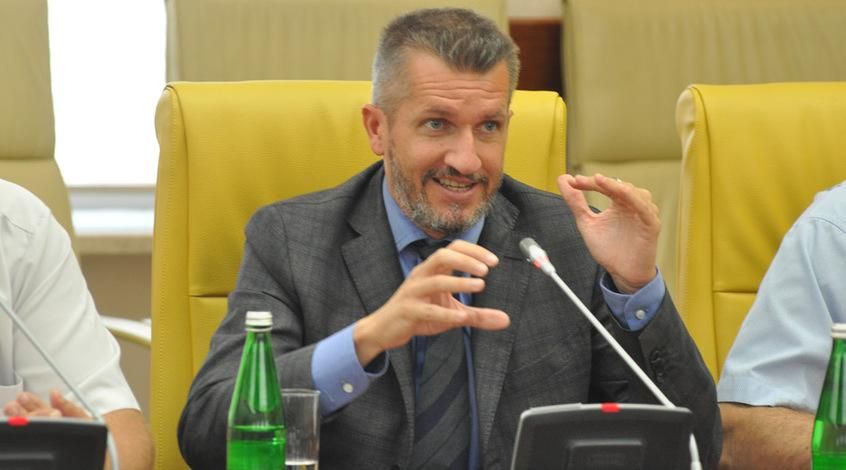Стало відомо, через що ряд клубів бойкотував збори української Прем'єр-ліги Стало відомо, через що ряд клубів бойкотував збори української Прем'єр-ліги