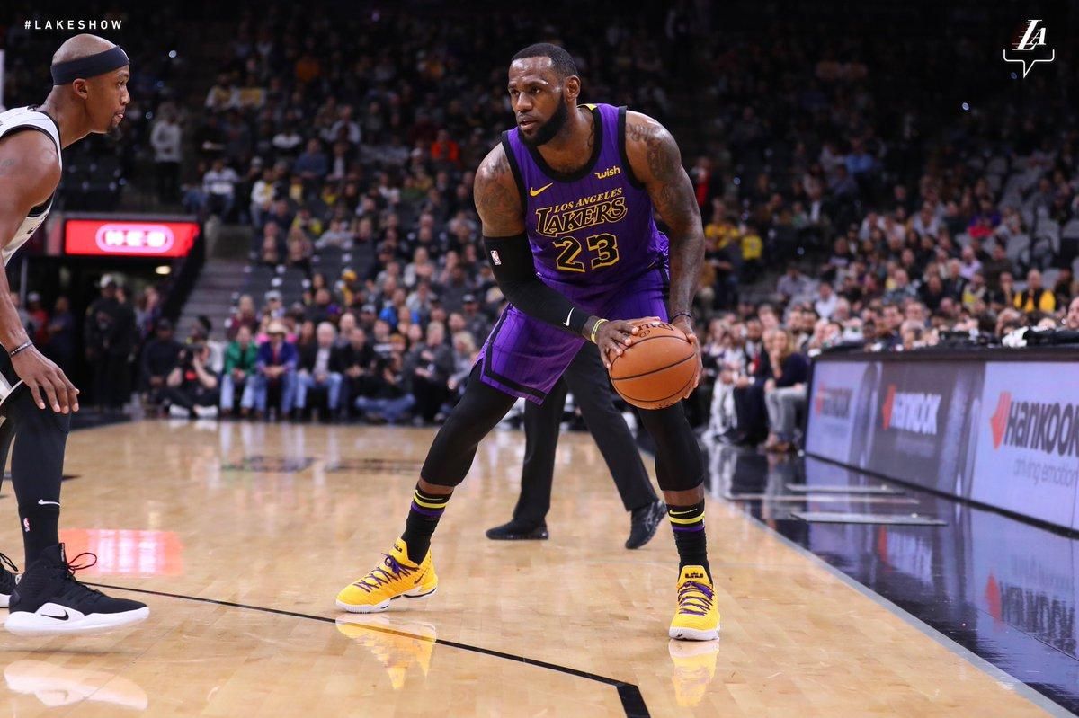 "Лейкерс" перервав переможну серію, Михайлюк набрав 6 очок: відео "Лейкерс" перервав переможну серію, Михайлюк набрав 6 очок: відео