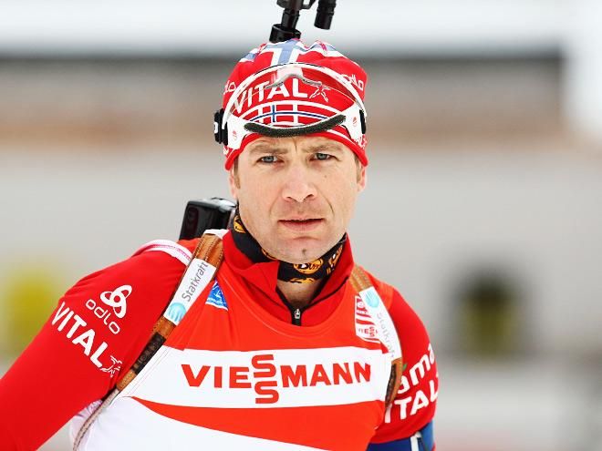 Легендарный биатлонист неожиданно сменил профессию: фото Легендарный биатлонист неожиданно сменил профессию: фото