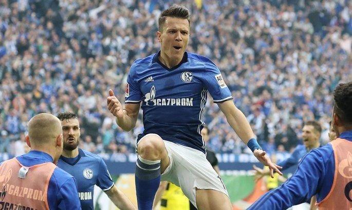 "Боруссія" Д здолала "Шальке" у рурському дербі "Боруссія" Д здолала "Шальке" у рурському дербі