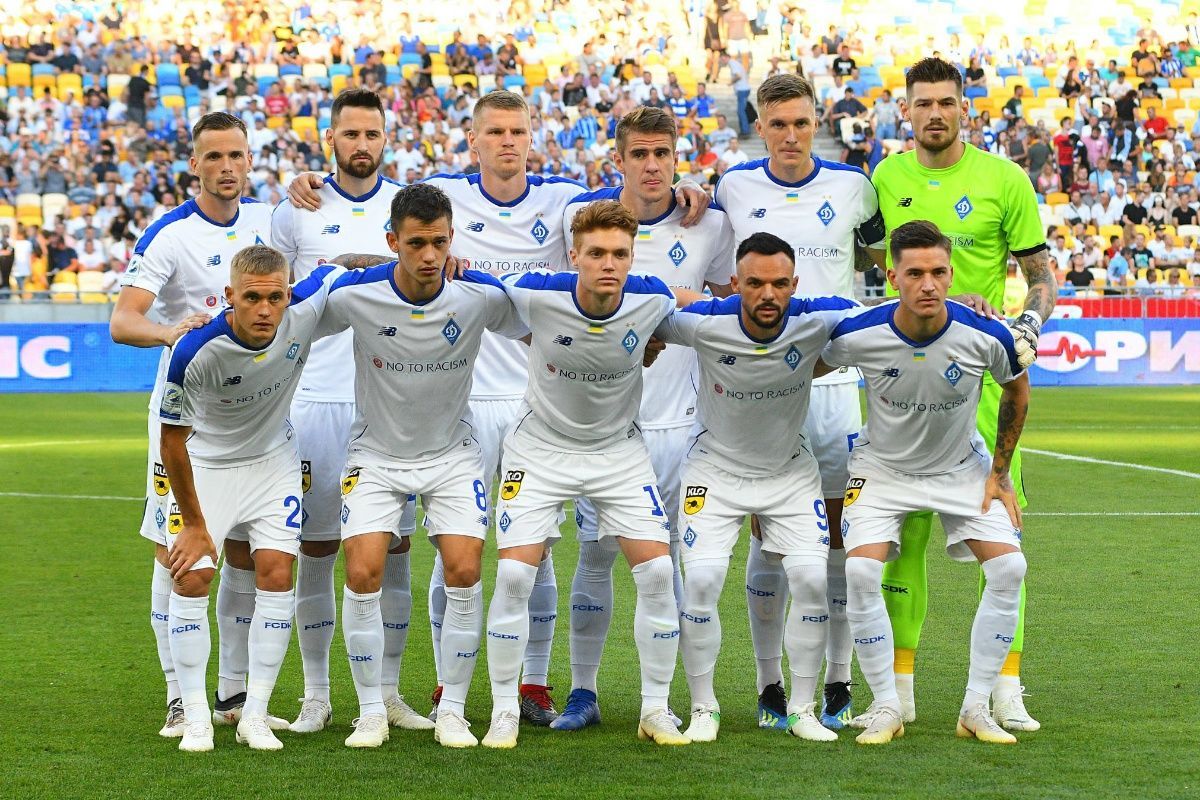 Легионеры "Динамо" "засветились" с алкоголем и кальяном перед матчем Лиги Европы: видео Легионеры "Динамо" "засветились" с алкоголем и кальяном перед матчем Лиги Европы: видео