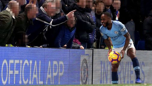 Английский клуб жестко наказал фанатов, выкрикивавших расистские оскорбления в адрес игрока