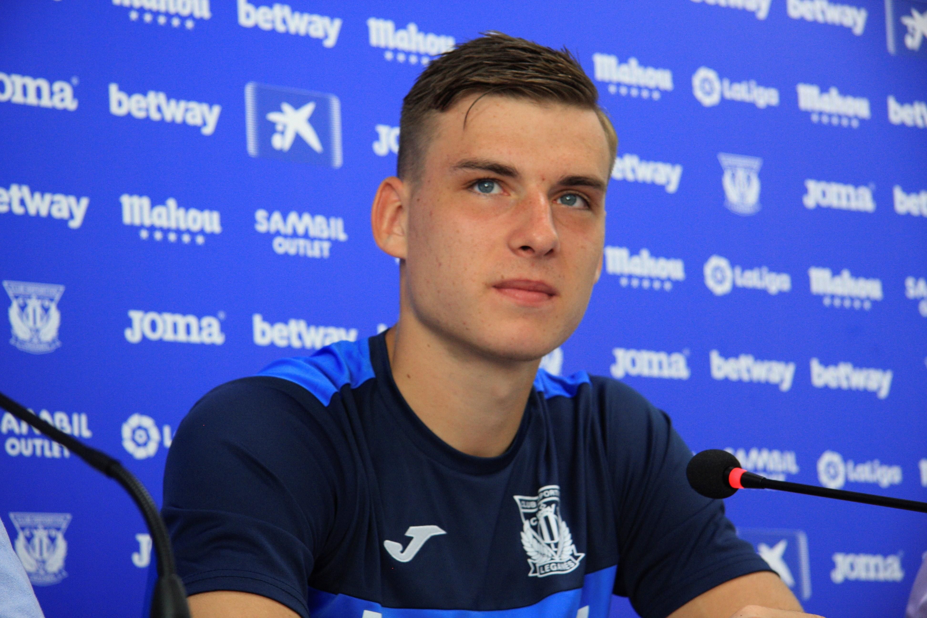 Лунин, несмотря на запрет, может сыграть за "Леганес" в матче против "Реала" Лунин, несмотря на запрет, может сыграть за "Леганес" в матче против "Реала"