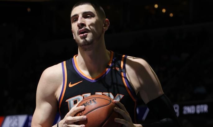 Лень видав феєричну гру й допоміг "Атланті", Михайлюк провалився з "Лейкерс": відео Лень видав феєричну гру й допоміг "Атланті", Михайлюк провалився з "Лейкерс": відео