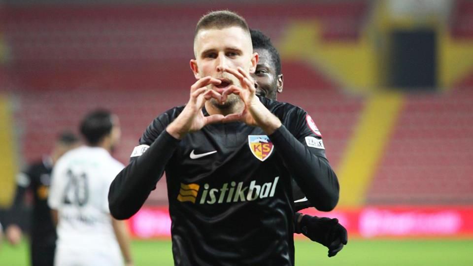 Артем Кравець відзначився дублем у матчі Кубка Туреччини: відео голів Артем Кравець відзначився дублем у матчі Кубка Туреччини: відео голів