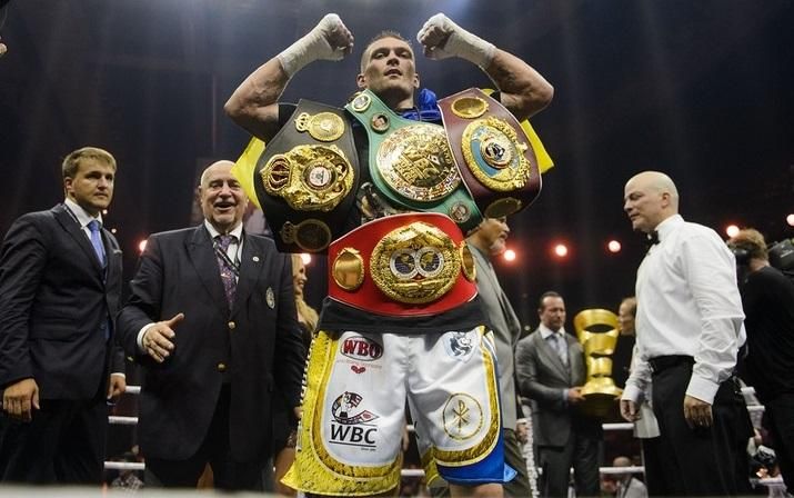 Усик признан боксером года по версии одного из самых авторитетных изданий мира Усик признан боксером года по версии одного из самых авторитетных изданий мира