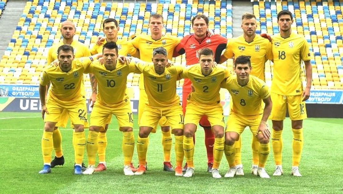 ФФУ выпустила мегакрутой календарь с футболистами сборной Украины: фото
