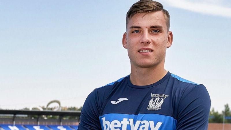 "Реал" решил срочно вернуть украинского голкипера "Реал" решил срочно вернуть украинского голкипера