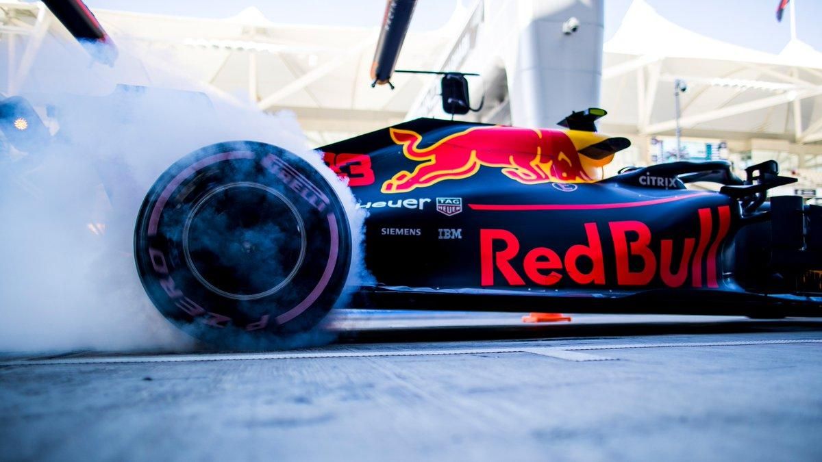 Red Bull пригрозила покинути Формулу-1 Red Bull пригрозила покинути Формулу-1
