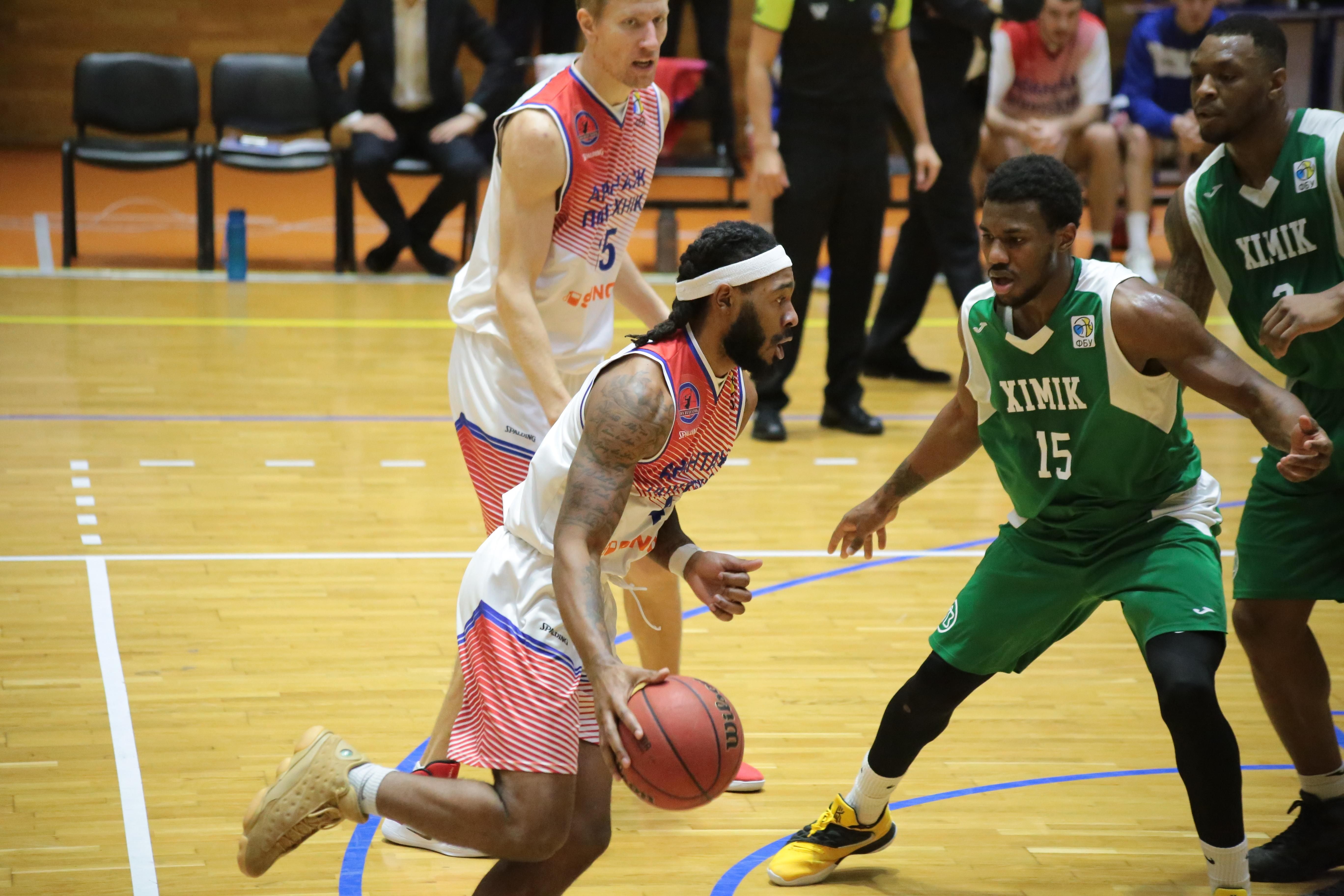 Победы "Днепра", "Черкасских Обезьян" и "Политехника": обзор матчей 1/4 Кубка Украины Победы "Днепра", "Черкасских Обезьян" и "Политехника": обзор матчей 1/4 Кубка Украины