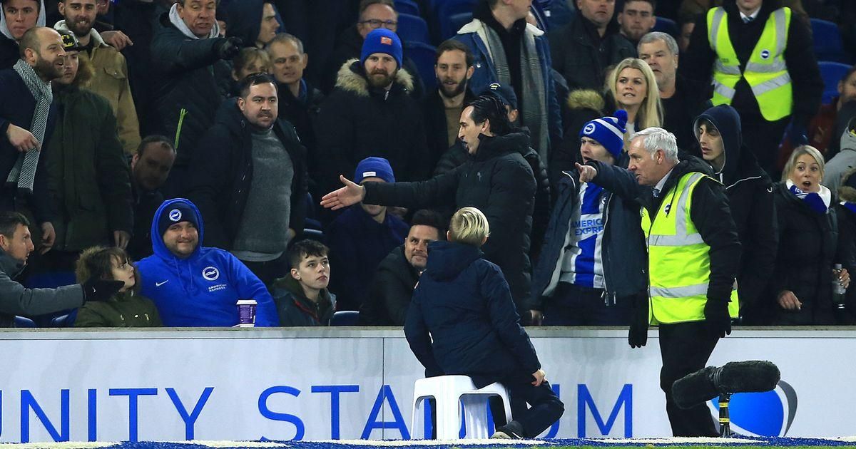 В Англії фанату дісталося пляшкою від тренера "Арсеналу" В Англії фанату дісталося пляшкою від тренера "Арсеналу"