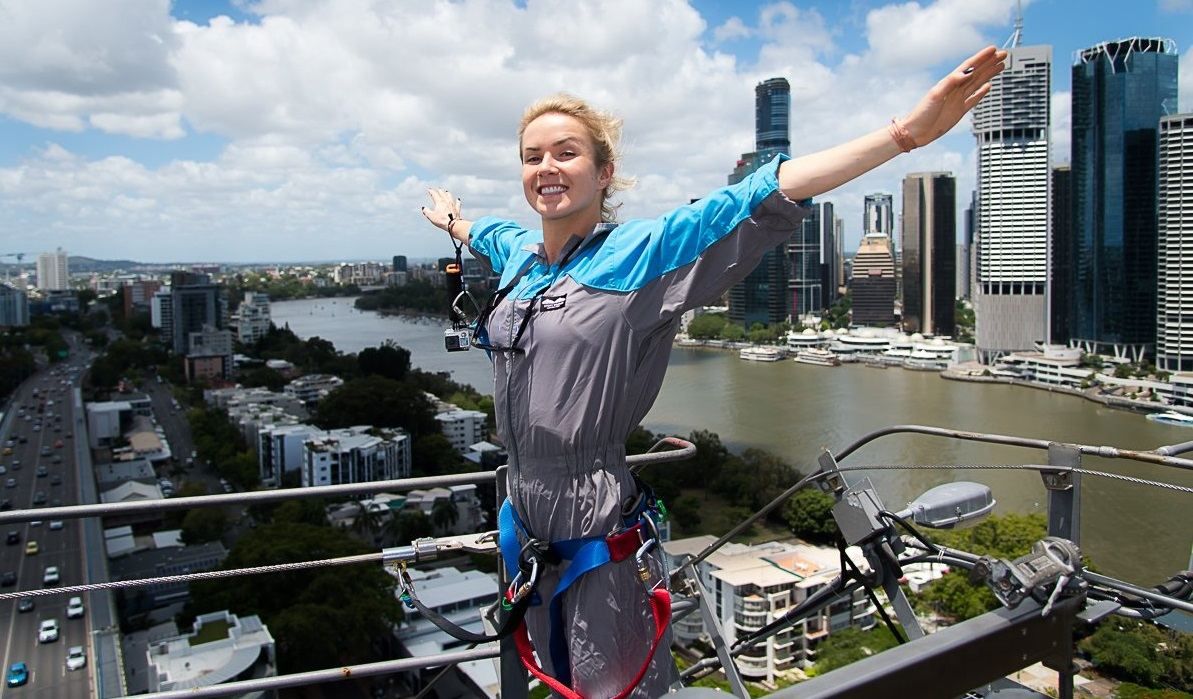 Світоліна стрибнула з мосту в Австралії перед початком нового сезону: фото