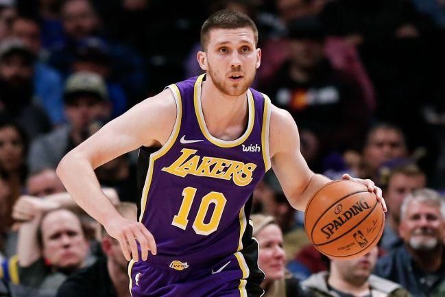 "Лейкерс" Михайлюка победили "Сакраменто", украинец сыграл 9 минут: видео "Лейкерс" Михайлюка победили "Сакраменто", украинец сыграл 9 минут: видео