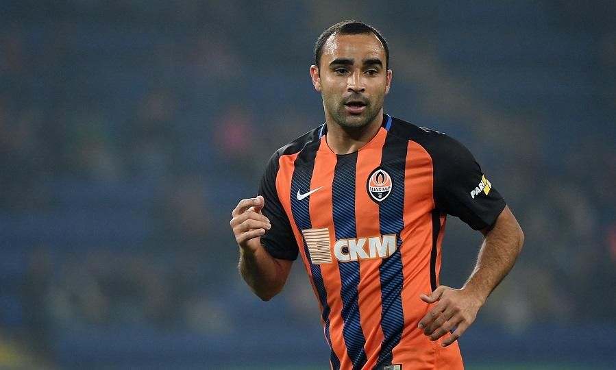 Защитник "Шахтера" Исмаили претендует на престижную награду от France Football Защитник "Шахтера" Исмаили претендует на престижную награду от France Football