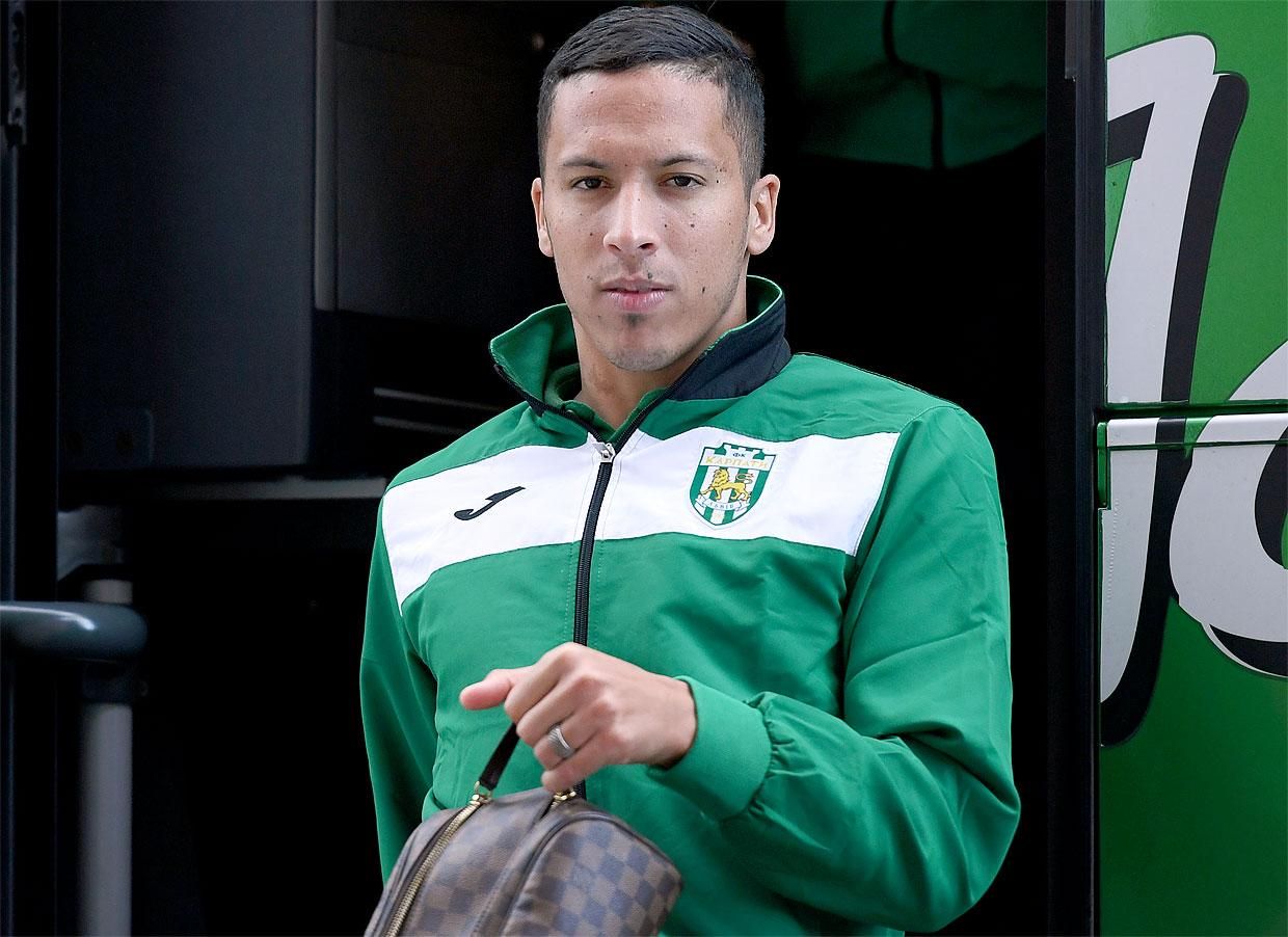 Уругвайський футболіст "Карпат" розповів про важку адаптацію в Україні Уругвайський футболіст "Карпат" розповів про важку адаптацію в Україні