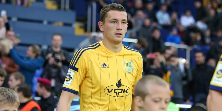 Український футболіст Зотько продовжить кар'єру в каталонському клубі Український футболіст Зотько продовжить кар'єру в каталонському клубі