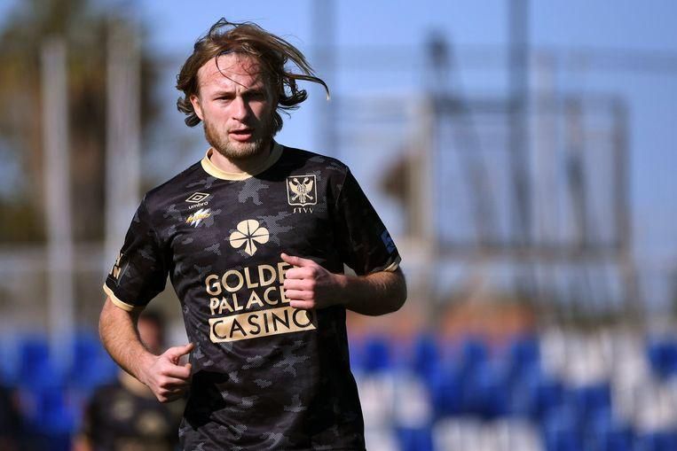 Трансфер Безуса в топ-клуб под угрозой срыва: детали Трансфер Безуса в топ-клуб под угрозой срыва: детали