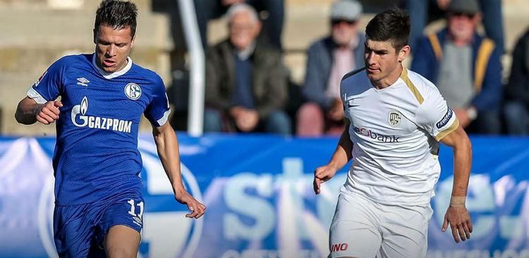 "Шальке" Коноплянки та "Генк" Маліновського зіграли у результативну нічию "Шальке" Коноплянки та "Генк" Маліновського зіграли у результативну нічию