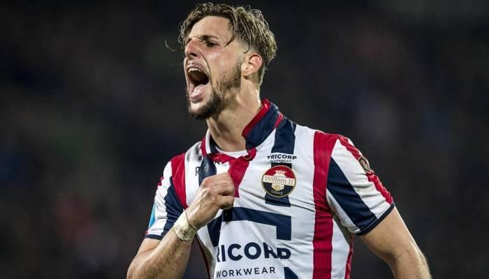 Стало известно, почему "Динамо" пока не подписало контракт с испанским нападающим