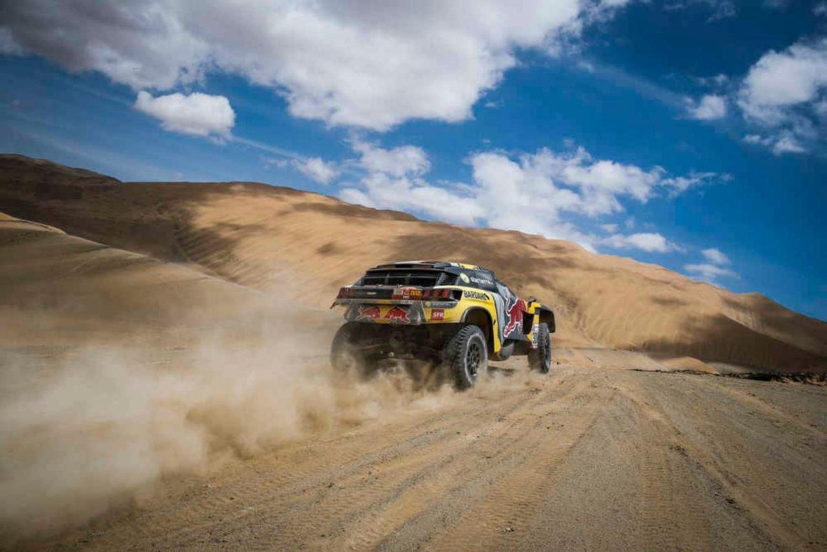 Опасный песок и отчаяние: с чем гонщики боролись на 6-м этапе ралли Дакар-2019. Видео Опасный песок и отчаяние: с чем гонщики боролись на 6-м этапе ралли Дакар-2019. Видео