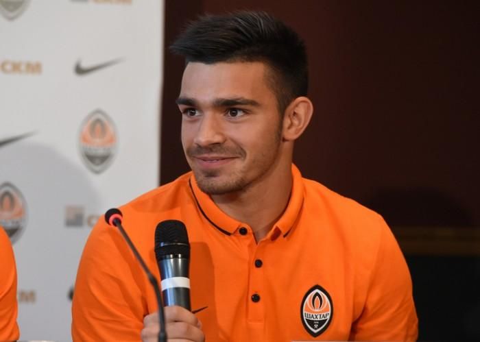 У нападающего "Шахтёра" закончился контракт с клубом, он заявил, что поедет играть за границу У нападающего "Шахтёра" закончился контракт с клубом, он заявил, что поедет играть за границу