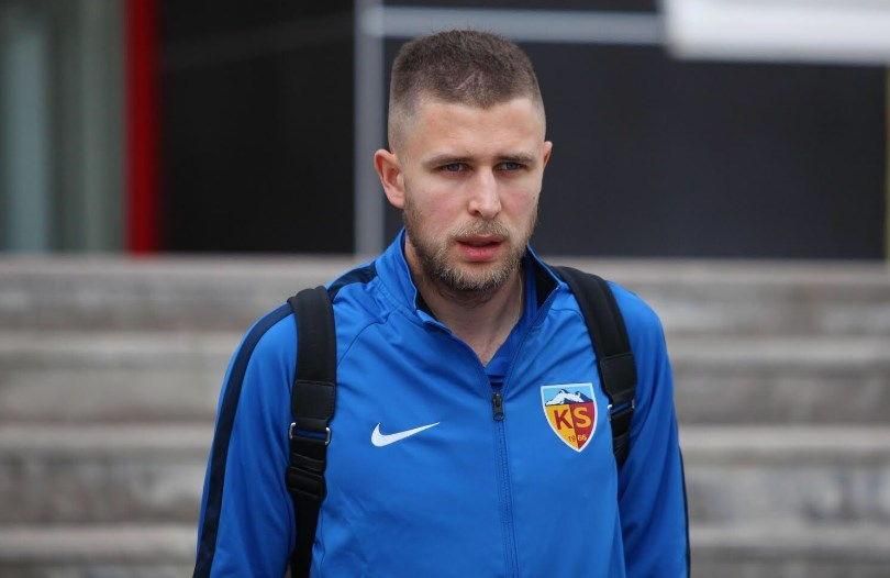 Українці Кравець і Кучер програли матч Кубка Туреччини колишній команді Селезньова Українці Кравець і Кучер програли матч Кубка Туреччини колишній команді Селезньова