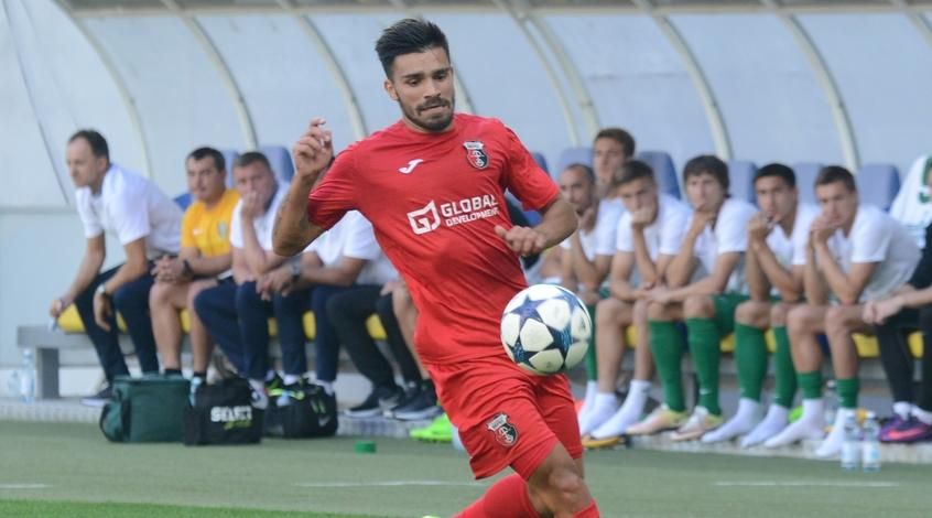 Нападающий "Шахтера" перешел в зарубежный клуб, где уже играют двое украинцев Нападающий "Шахтера" перешел в зарубежный клуб, где уже играют двое украинцев