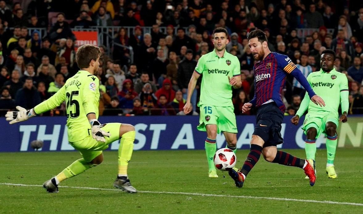 "Барселона" вийшла у чвертьфінал Кубка Іспанії, хоча програла перший матч: відео