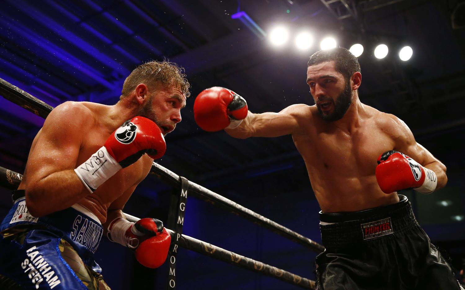 Бой российского боксера в США начали с гимна СССР