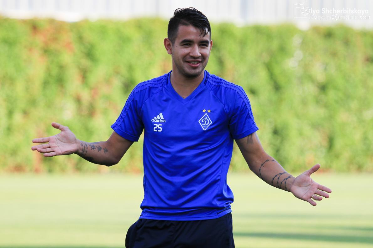 Нападающим "Динамо" интересуется чемпион Парагвая