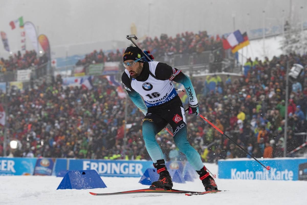 Зірковий біатлоніст незграбно впав під час старту у Рупольдінгу: відео Зірковий біатлоніст незграбно впав під час старту у Рупольдінгу: відео