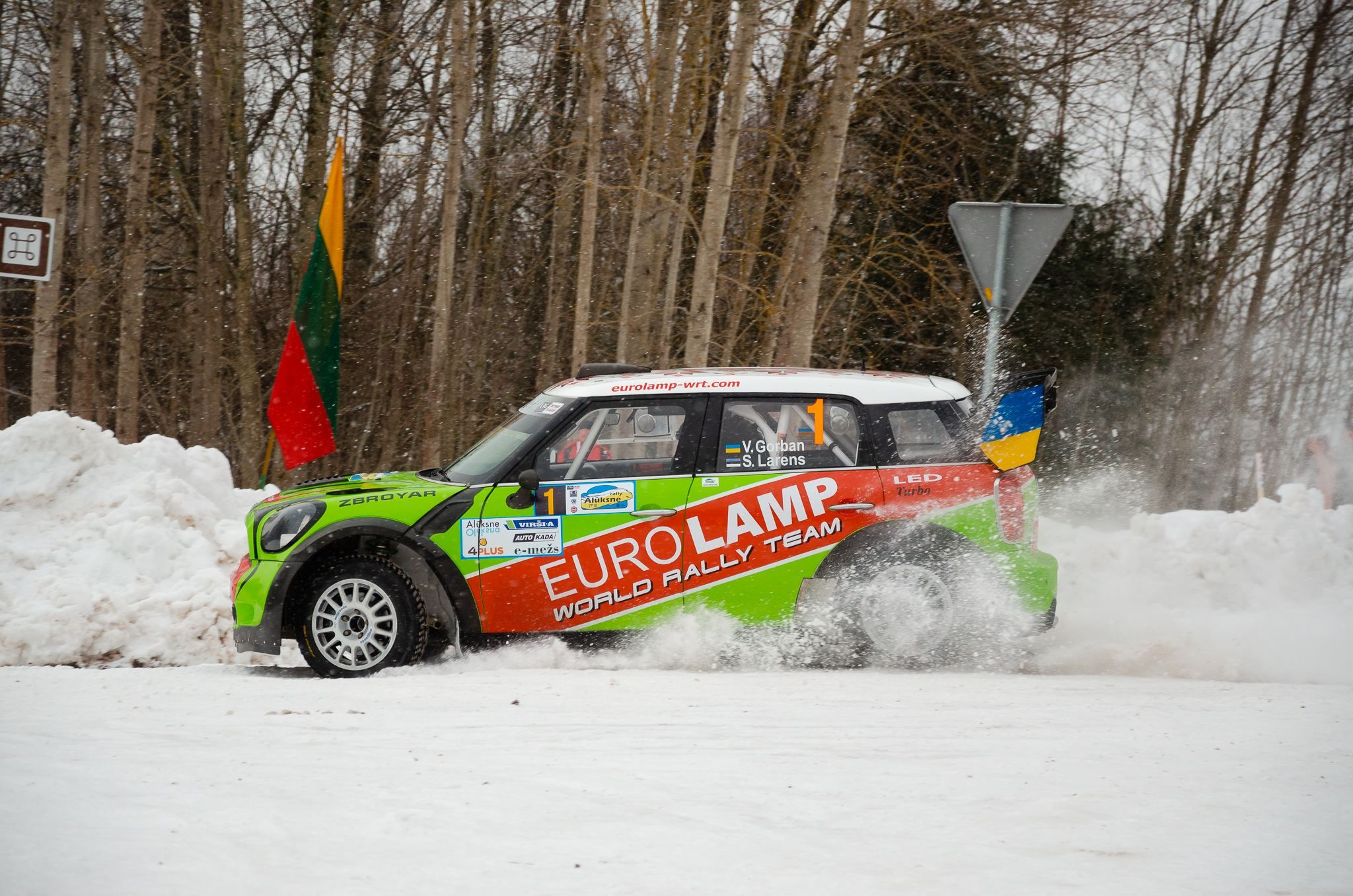 Український гонщик виборов срібло на ралі у Латвії: фото