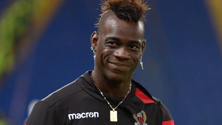 Скандальный Марио Балотелли перешел в новый клуб Скандальный Марио Балотелли перешел в новый клуб