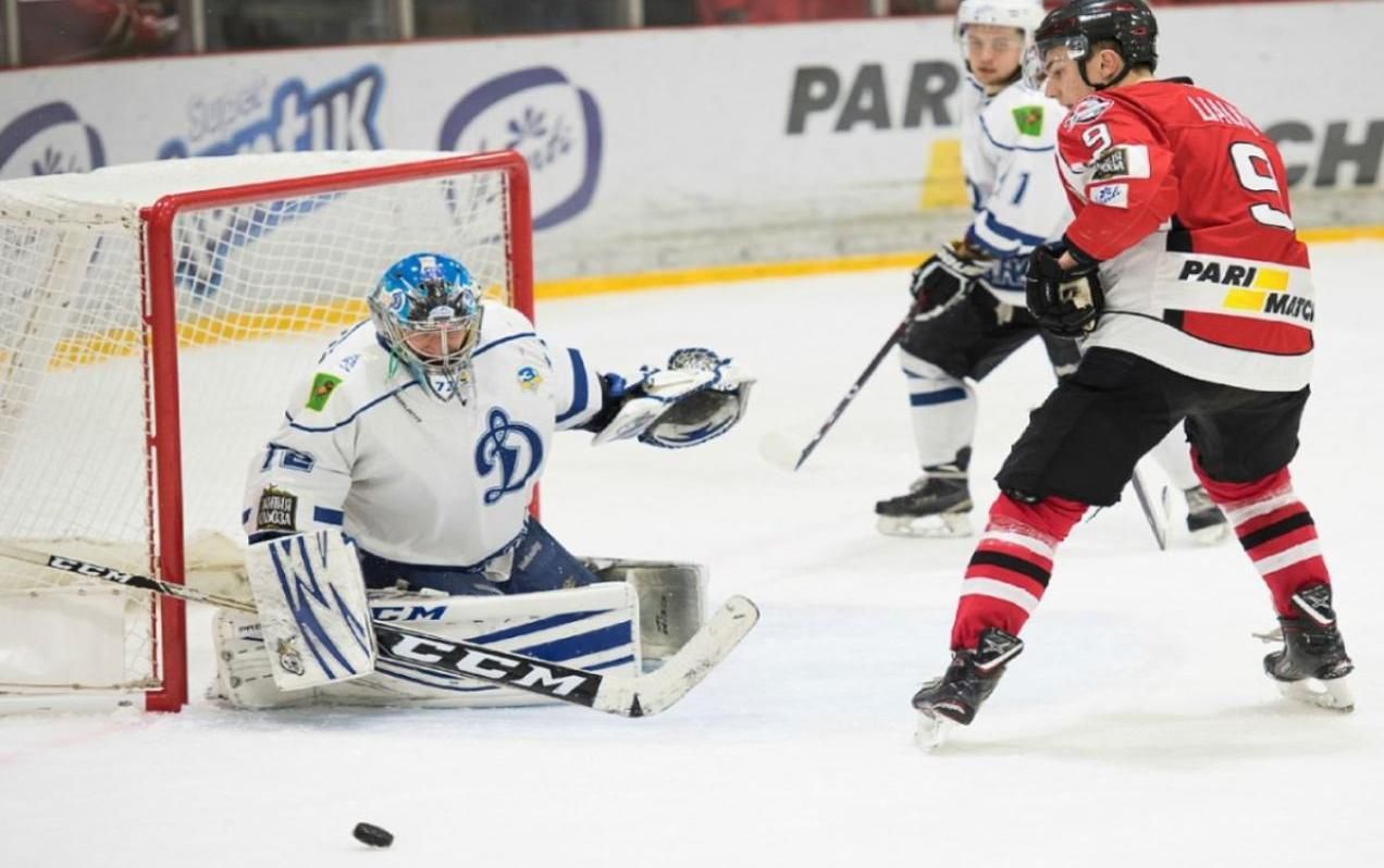 Хокей: "Донбас" розгромив "Динамо", "Білий Барс" розібрався з "Крижаними Вовками" (відео) Хокей: "Донбас" розгромив "Динамо", "Білий Барс" розібрався з "Крижаними Вовками" (відео)