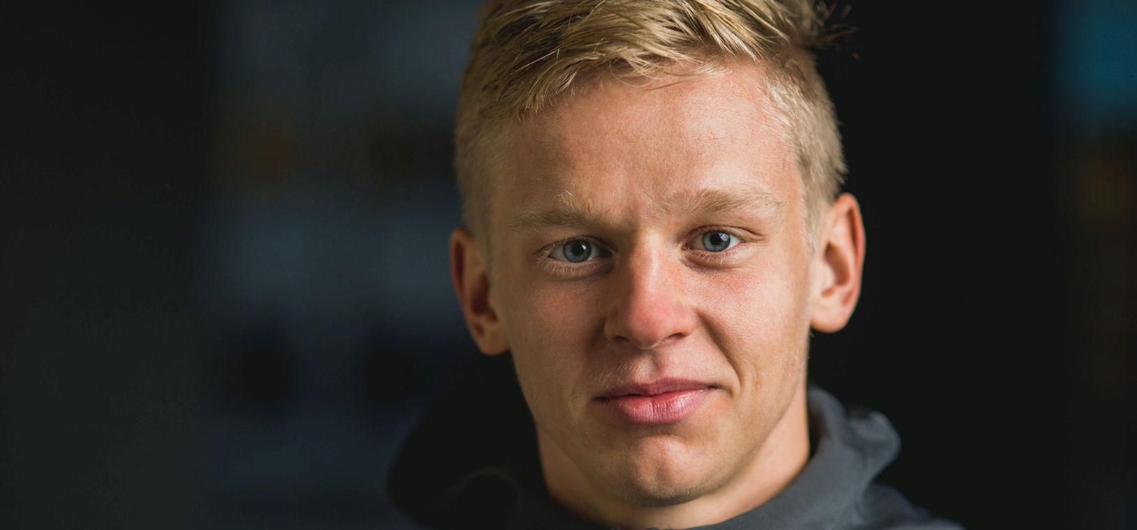 Зинченко пропустил матч "Манчестер Сити" из-за проблем со здоровьем Зинченко пропустил матч "Манчестер Сити" из-за проблем со здоровьем