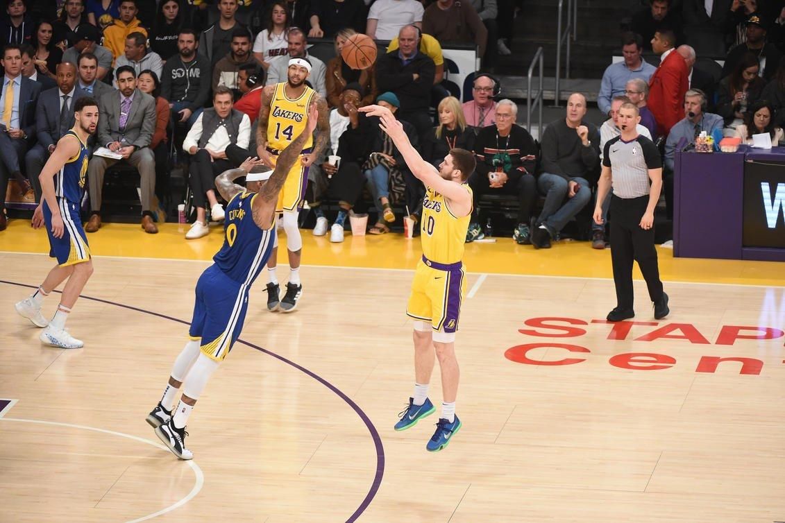 Михайлюк провел отличную игру за "Лейкерс", но его команда проиграла: видео Михайлюк провел отличную игру за "Лейкерс", но его команда проиграла: видео