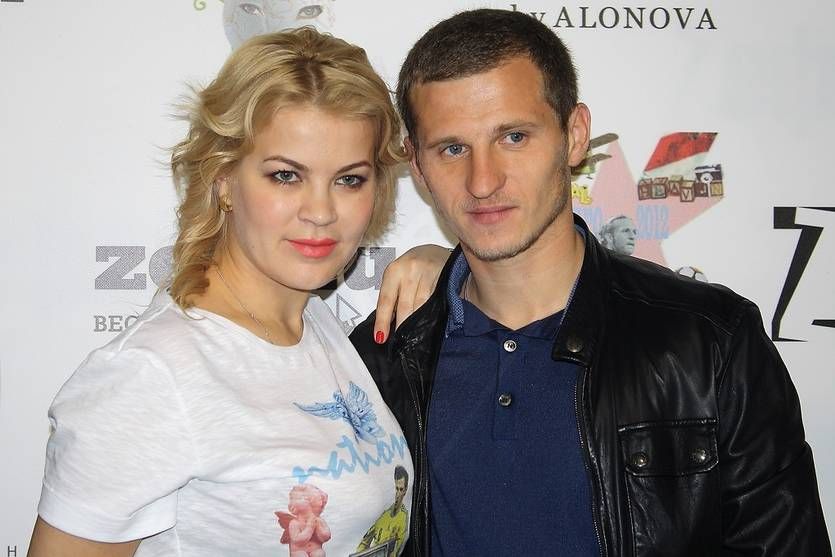 Екс-гравець збірної України Алієв потрапив у епіцентр гучного сімейного скандалу: відео Екс-гравець збірної України Алієв потрапив у епіцентр гучного сімейного скандалу: відео