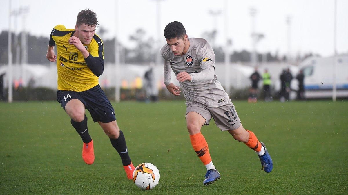 "Шахтер" с новичком Соломоном победил скромный датский клуб: видео "Шахтер" с новичком Соломоном победил скромный датский клуб: видео