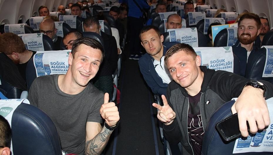 Літак з двома клубами УПЛ потрапив у неприємну ситуацію через туман Літак з двома клубами УПЛ потрапив у неприємну ситуацію через туман