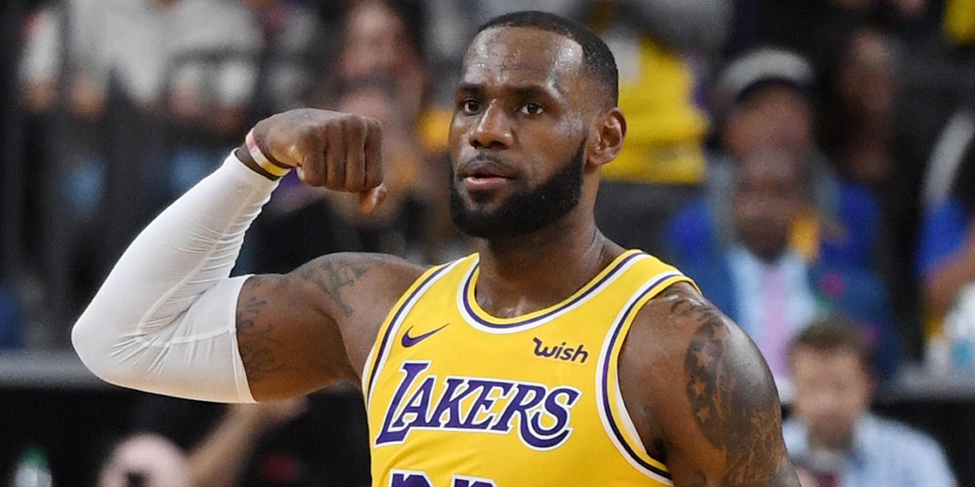 Повернення Леброна Джеймса допомогло "Лейкерс" перемогти у матчі НБА: відео Повернення Леброна Джеймса допомогло "Лейкерс" перемогти у матчі НБА: відео