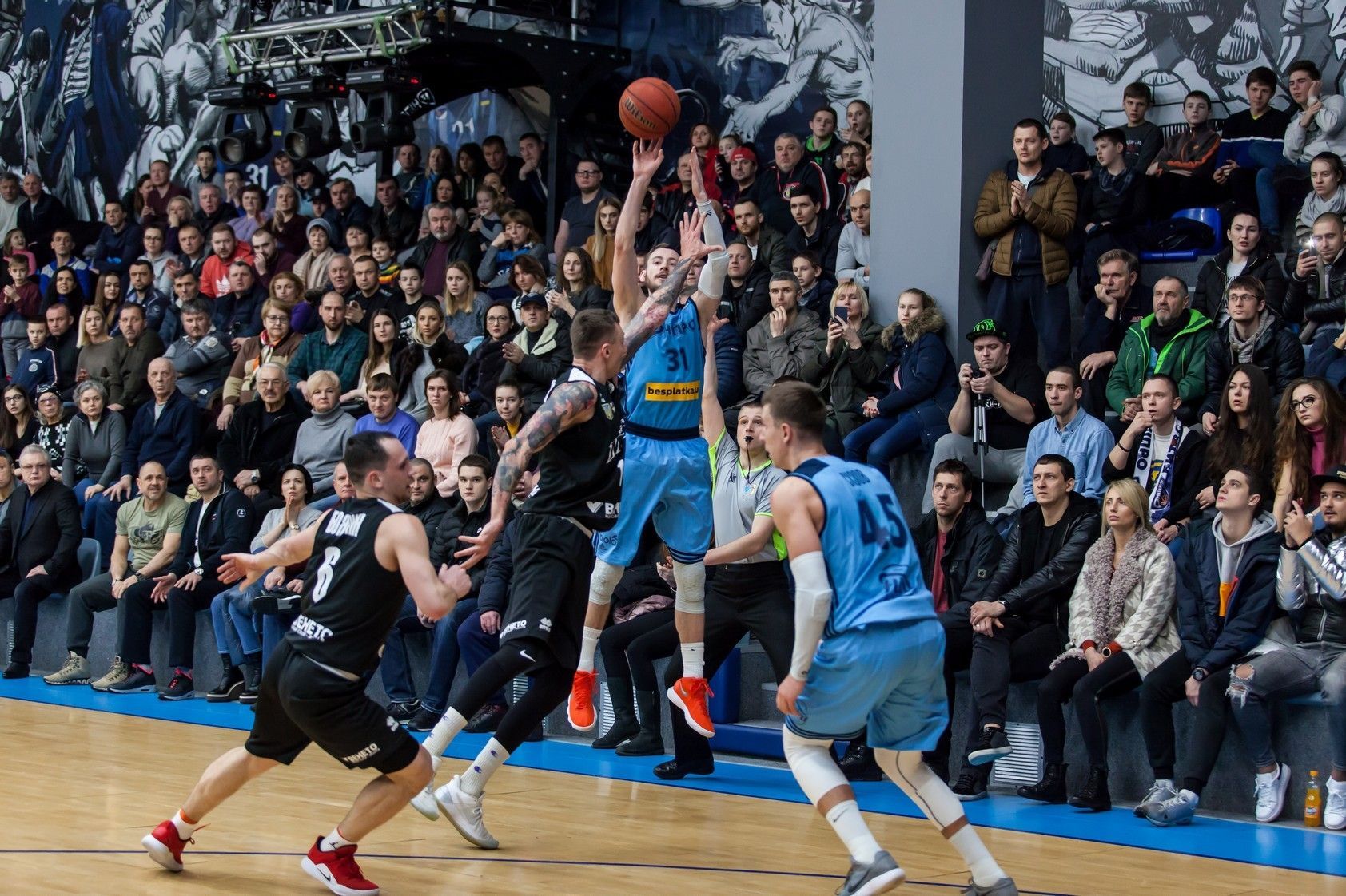 "Дніпро" виграв матч у чемпіона, відігравши відставання у 19 очок в останній чверті "Дніпро" виграв матч у чемпіона, відігравши відставання у 19 очок в останній чверті