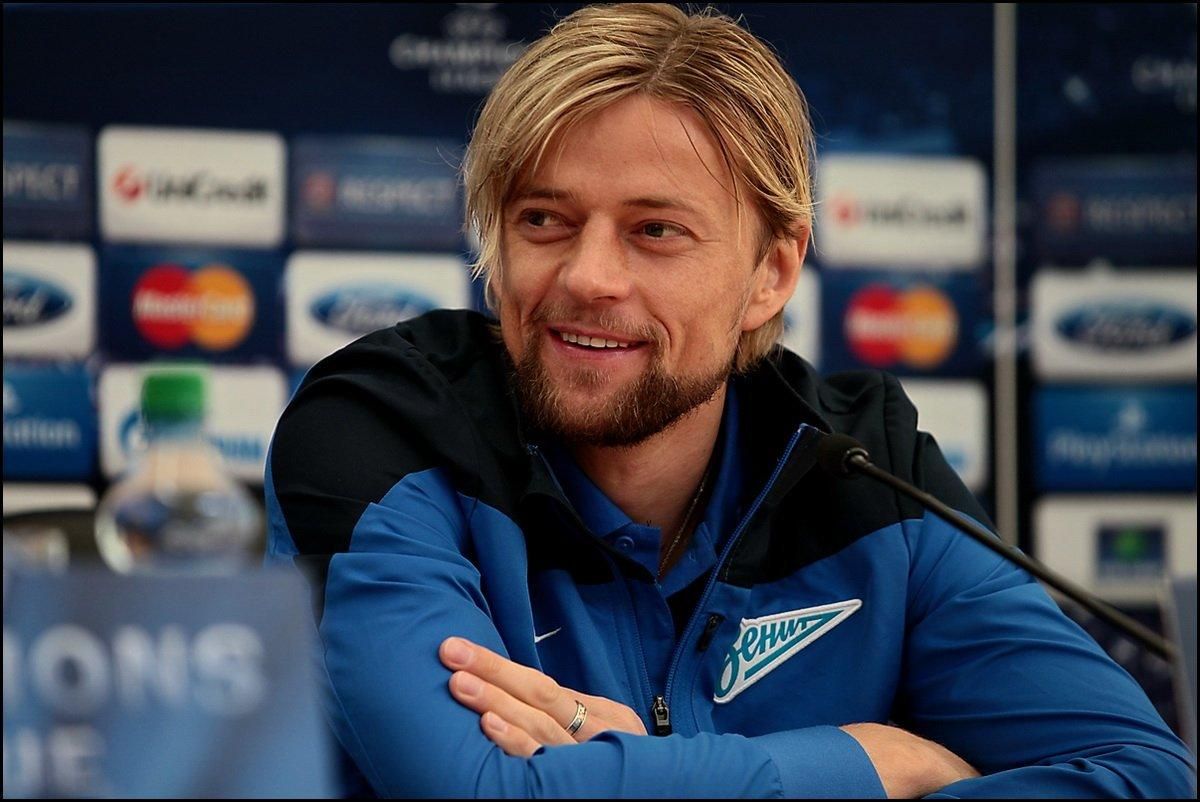 Екс-гравець збірної України Тимощук знявся у розважальному шоу російського "Зеніту": відео Екс-гравець збірної України Тимощук знявся у розважальному шоу російського "Зеніту": відео