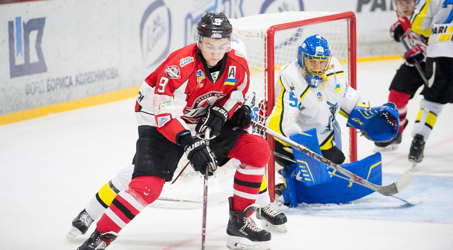 Хоккей: "Донбасс" победил "Днепр" и вышел на первое место в турнирной таблице Хоккей: "Донбасс" победил "Днепр" и вышел на первое место в турнирной таблице