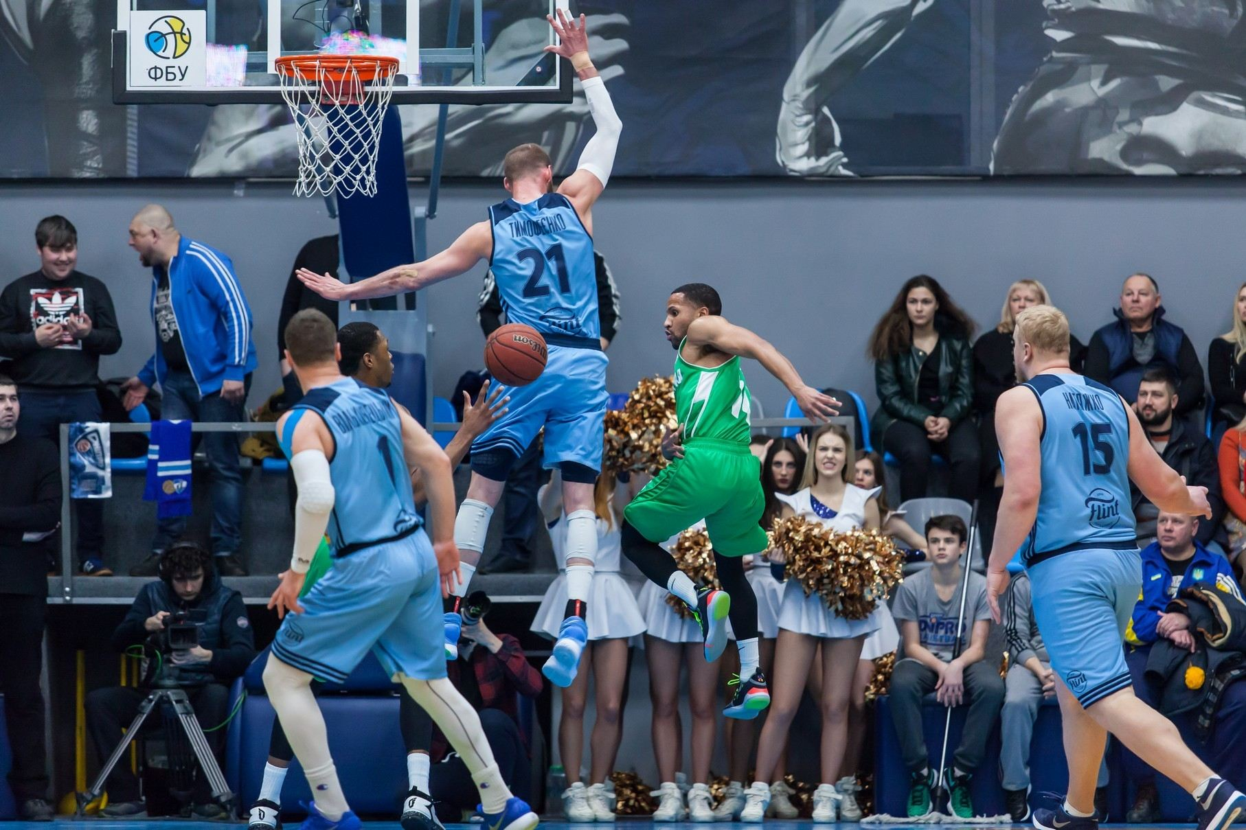 "Днепр" одержал феерическую победу в чемпионате Украины по баскетболу: видео