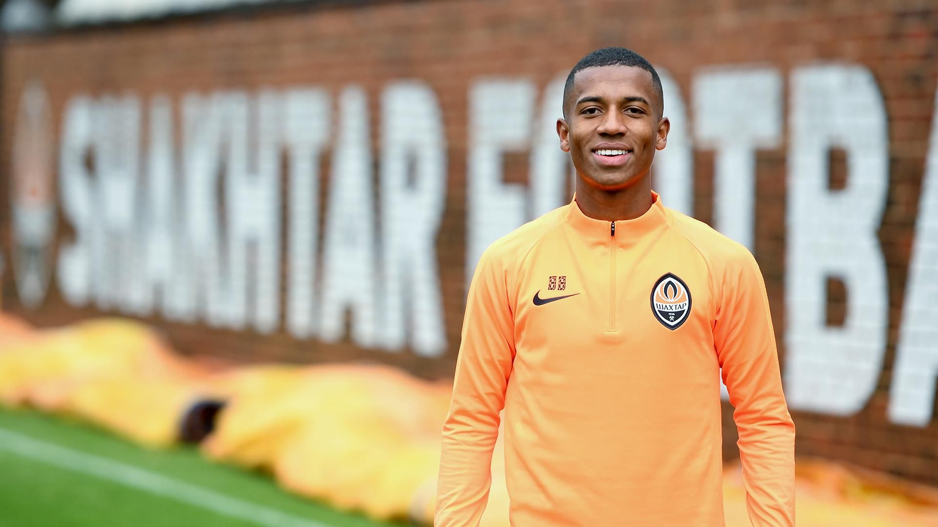 Бразильський новачок "Шахтаря" провів дебютне тренування у клубі: фото Бразильський новачок "Шахтаря" провів дебютне тренування у клубі: фото