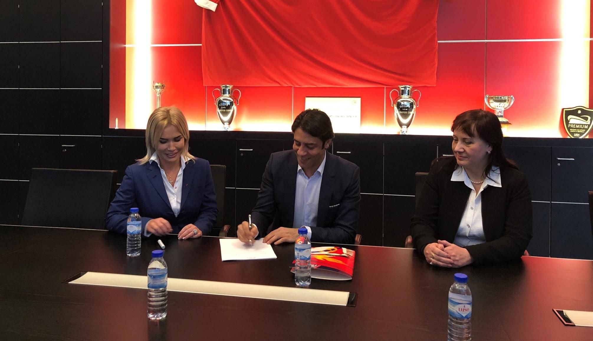 Легендарный европейский клуб откроет футбольную академию в Украине Легендарный европейский клуб откроет футбольную академию в Украине