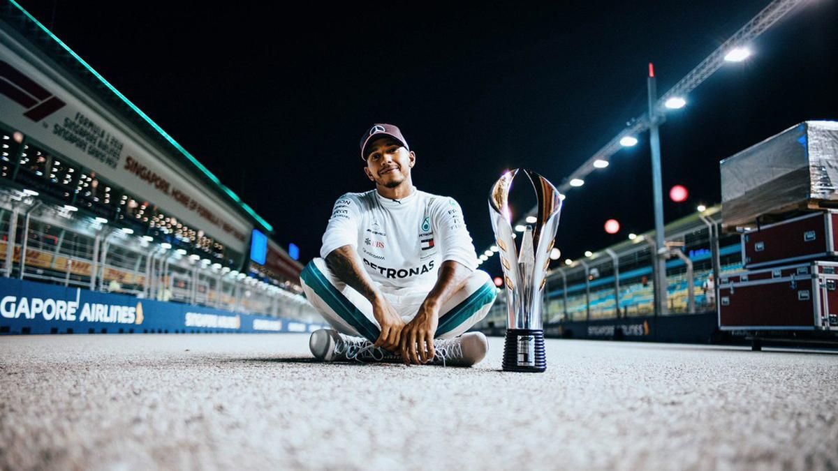 Хемілтон розповів, у яких перегонах хоче спробувати себе, окрім Формули-1 Хемілтон розповів, у яких перегонах хоче спробувати себе, окрім Формули-1