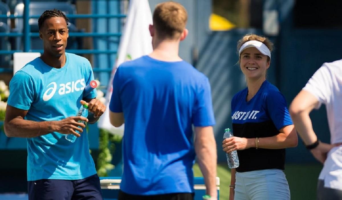 Світоліна допомагає своєму коханцеві готуватися до півфіналу турніру в Дубаї: відео Світоліна допомагає своєму коханцеві готуватися до півфіналу турніру в Дубаї: відео