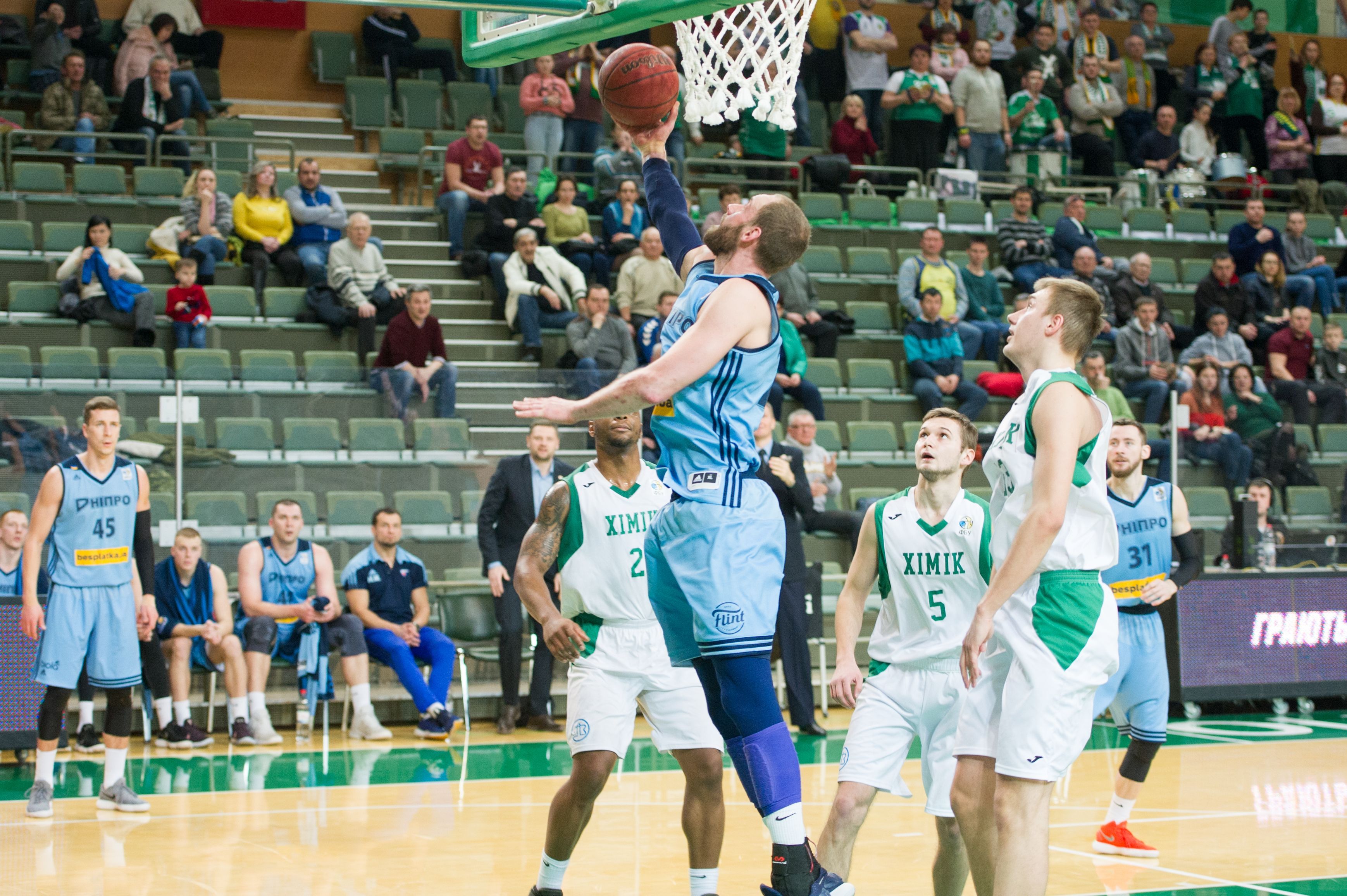 "Хімік" у матчі-трилері програв "Дніпру" та втратив лідерство у Суперлізі "Хімік" у матчі-трилері програв "Дніпру" та втратив лідерство у Суперлізі