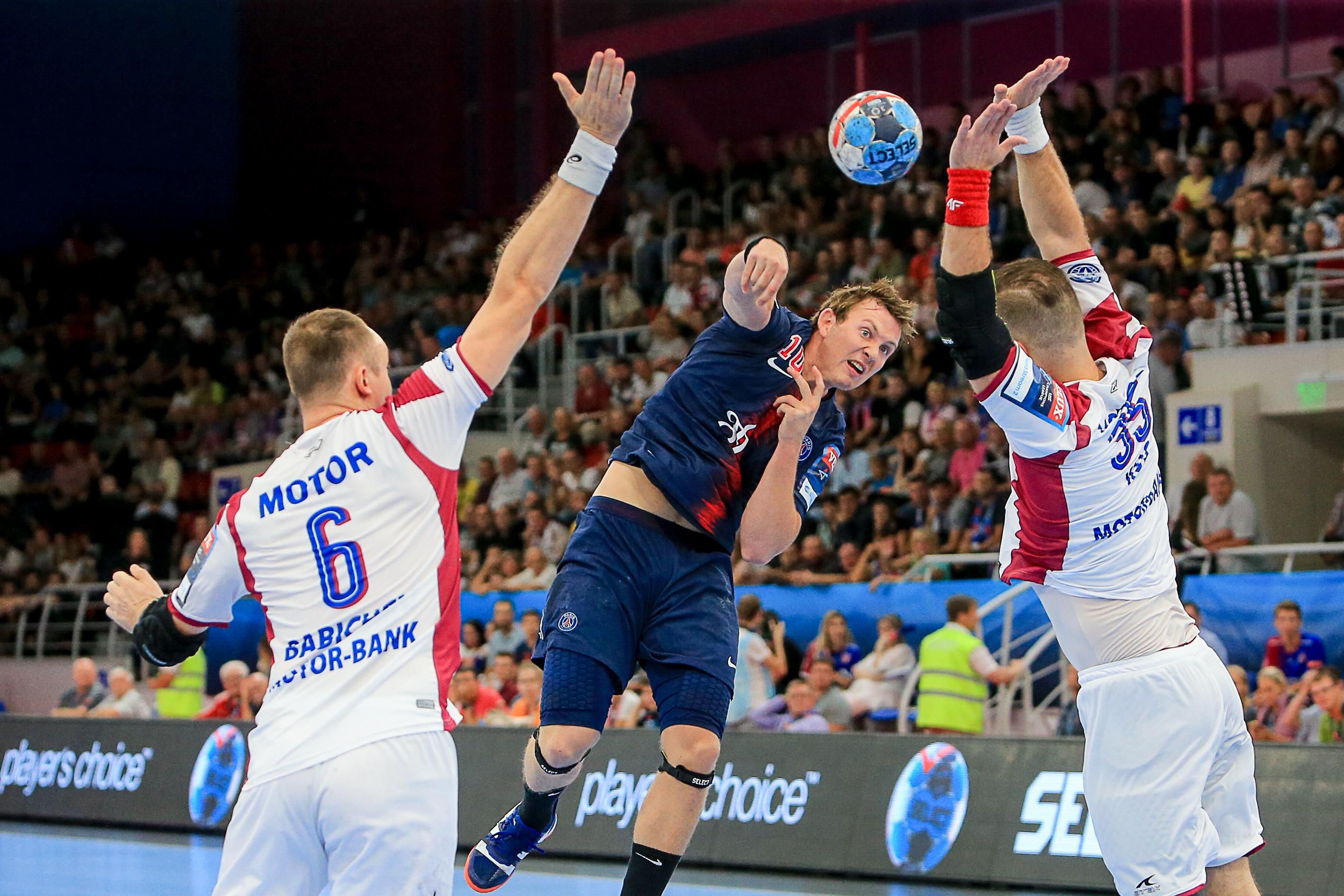 Український "Мотор" програв французам, але пробився до плей-оф Ліги чемпіонів з гандболу Український "Мотор" програв французам, але пробився до плей-оф Ліги чемпіонів з гандболу